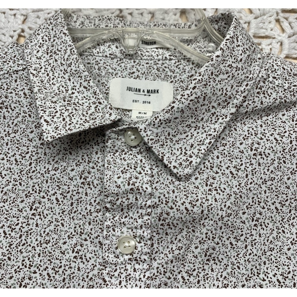 Julian & Mark Shirt Mens Sz M White Brown Olive Cotton Casual Button Up Collared